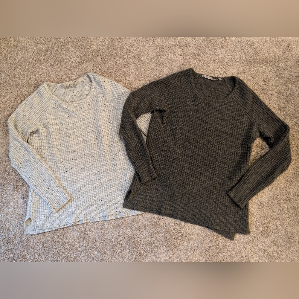Athleta Cashmere Lodge Sweaters Two in Donegal Gray &Heather Olive Size Medium